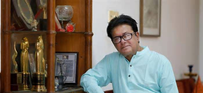 নেপালি ভাষায় প্রথম নাটক নির্দেশনা দিলেন মামুনুর রশীদ