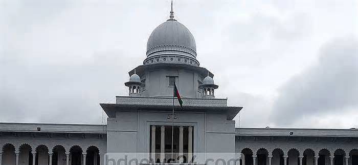 ৩ বান্ধবীকে বিদেশ যেতে বাধা দেওয়ায় হাই কোর্টের রুল