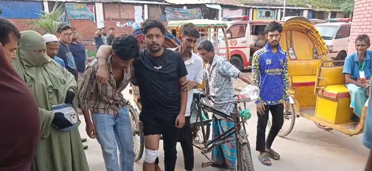 ফতুল্লায় আধিপত্য বিস্তার নিয়ে সংঘর্ষ-গুলি, আহত ১০
