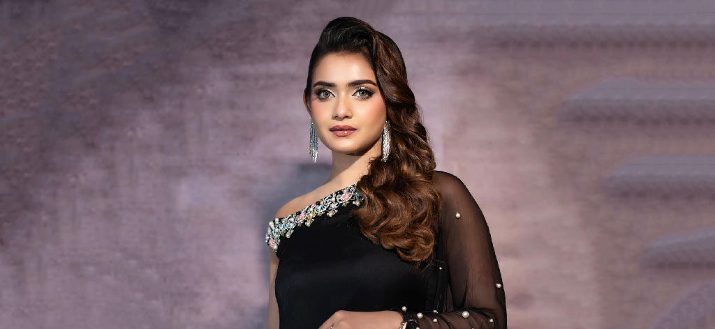 বাদীকে হুমকির অভিযোগে আরেক মামলা: অভিনেত্রী তানজিন তিশাকে আদালতে তলব