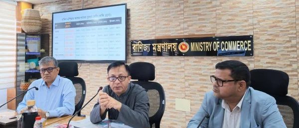 মাল্টার অস্বাভাবিক দামে ব্যবস্থা নেওয়ার নির্দেশ বাণিজ্যমন্ত্রীর, ফলের আমদানি বাড়ানোর তাগিদ