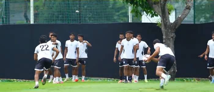 ইন্দোনেশিয়ার বিপক্ষে মাঠে নামছে বাংলাদেশ, লক্ষ্য ঘুরে দাঁড়ানো