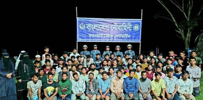 সমুদ্রপথে অবৈধভাবে মালয়েশিয়াগামী ৭৬ জন উদ্ধার, আটক ১১