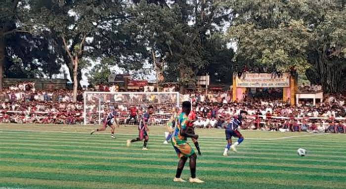 রংপুরকে টাইব্রেকারে হারিয়ে নগরকান্দা গোল্ডকাপ ফুটবলে গোপালগঞ্জের জয়