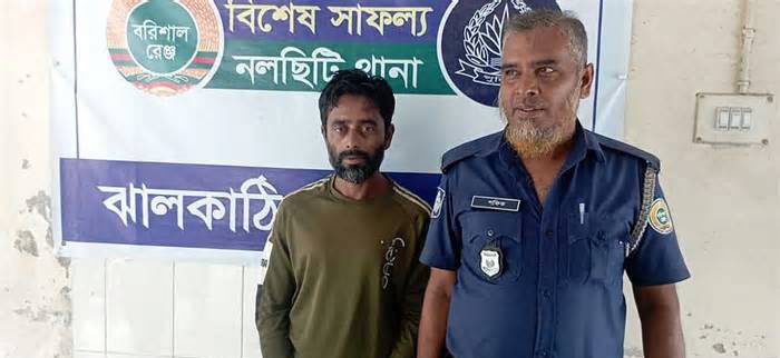 নিষেধাজ্ঞা অমান্য করে সুগন্ধায় ইলিশ ধরায় জেলেকে ২১ দিনের কারাদণ্ড