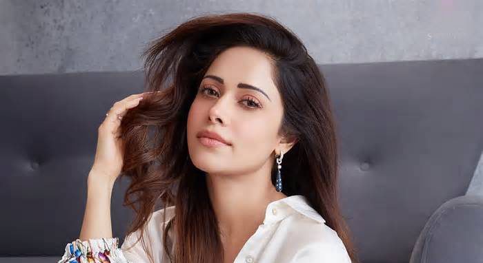 মেরুদণ্ডে অস্ত্রোপচারের পর বলিউড অভিনেত্রীর আবেগঘন বার্তা