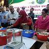 পাগলা মসজিদের দানবাক্সের সোনা-রুপার ওজন নির্ধারণ ও বৈদেশিক মুদ্রা গণনা শুরু