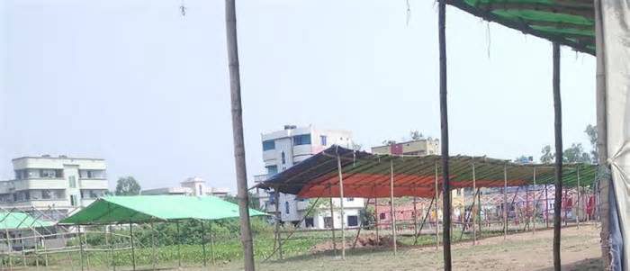 বাহুবলে প্রশাসনের অনুমতি ছাড়াই বাণিজ্য মেলার প্রস্তুতি, আইনশৃঙ্খলা অবনতির আশঙ্কা