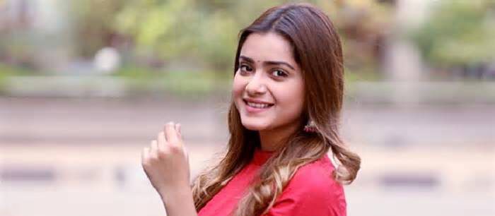 অভিনেত্রী তানজিন তিশাকে আইনি নোটিশ
