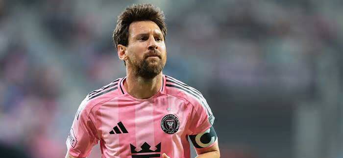 পঞ্চম হলুদ কার্ডের পরও যে নিয়মে নিষেধাজ্ঞা পাচ্ছেন না মেসি