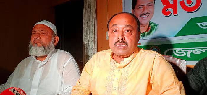 তরুণীর সঙ্গে আপত্তির ভিডিও: ‘এমপি আজিজের ব্যাপারে কেন্দ্র সিদ্ধান্ত নেবে’