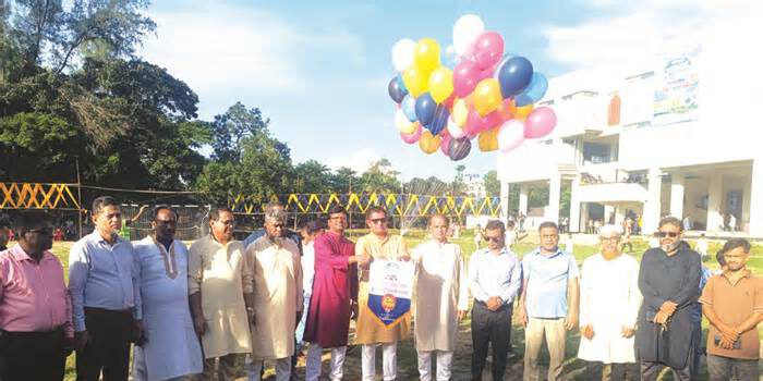 আনোয়ারায় বরুমচড়া আন্তঃ ওয়ার্ড ফুটবল টুর্নামেন্টের উদ্বোধন