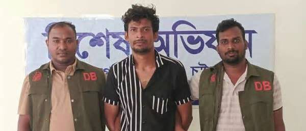 ফোনে চাঁদা চাইতেন বড় সাজ্জাদের সহযোগী সানি, না দিলে গুলি-হামলার হুমকি দিতেন: পুলিশ